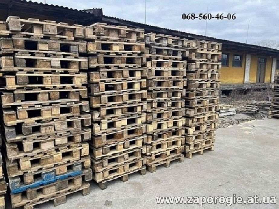 Підприємство продає вживані дерев'яні піддони в Дніпрі.